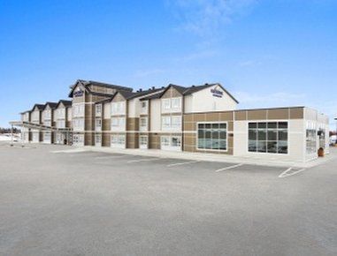 Microtel Inn & Suites By Wyndham Blackfalds מראה חיצוני תמונה